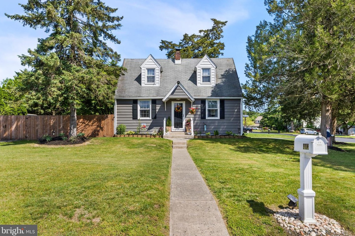 403 Oak Ave, Blenheim, NJ 08012-4040