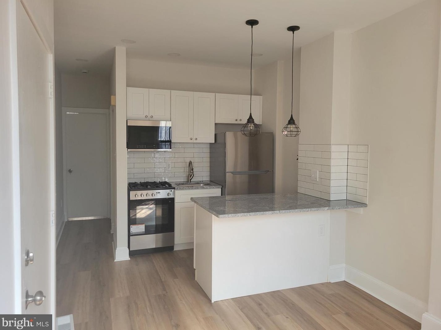 334 Point St #a, Camden, NJ 08102