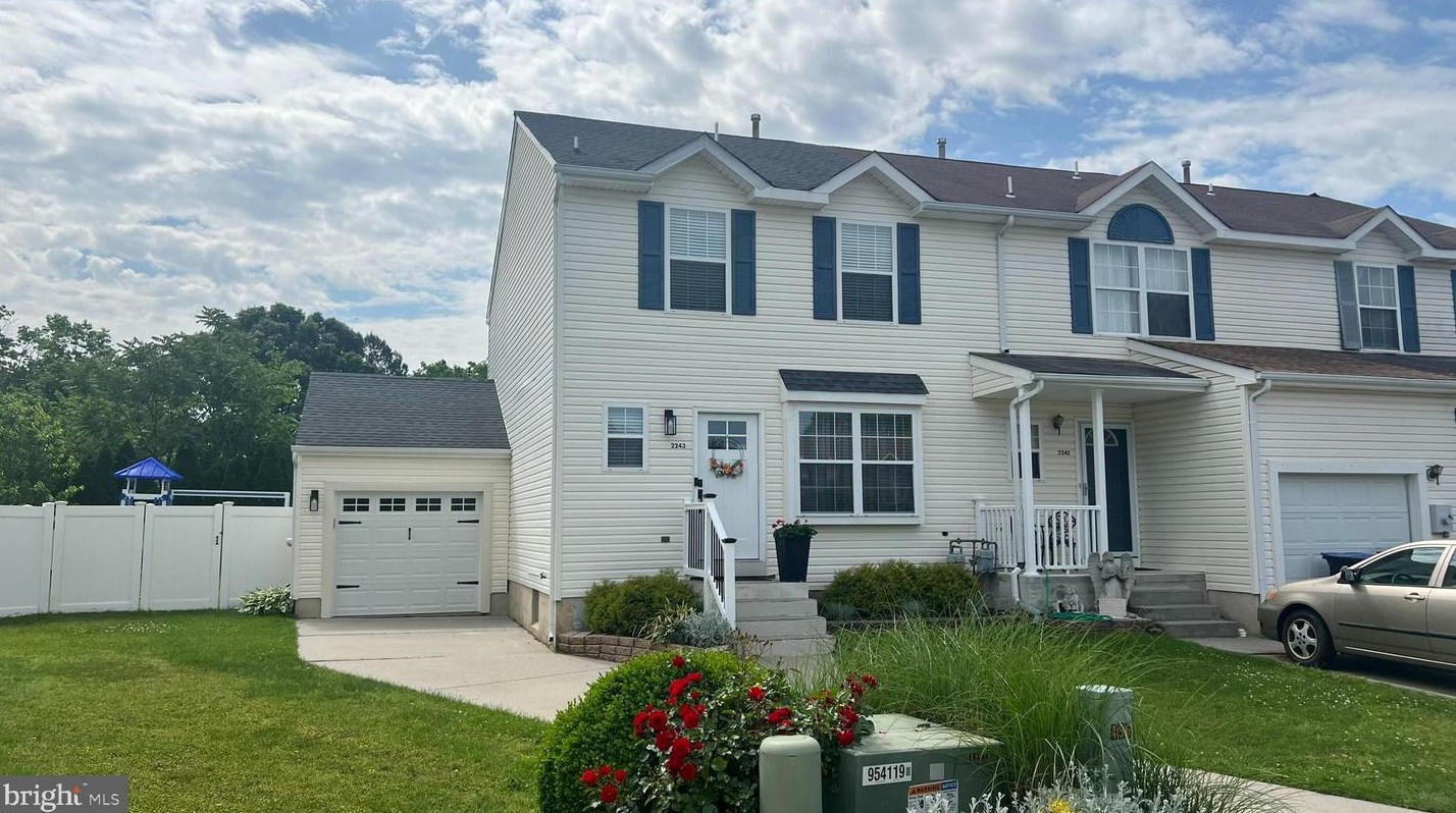2243 Leon Ct, Waterford Township, NJ 08004