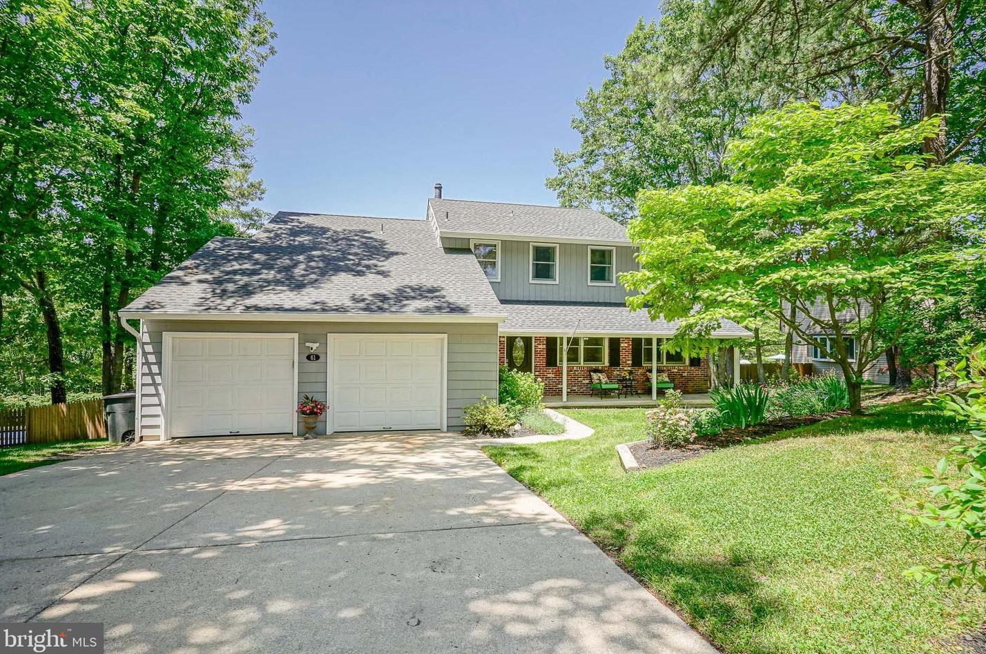 61 Chippenham Dr, Franklin Township, NJ 08043