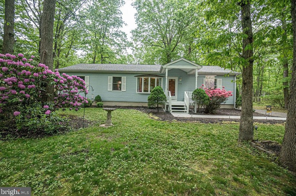 1094 Maple Ave, Waterford Township, NJ 08004-1307