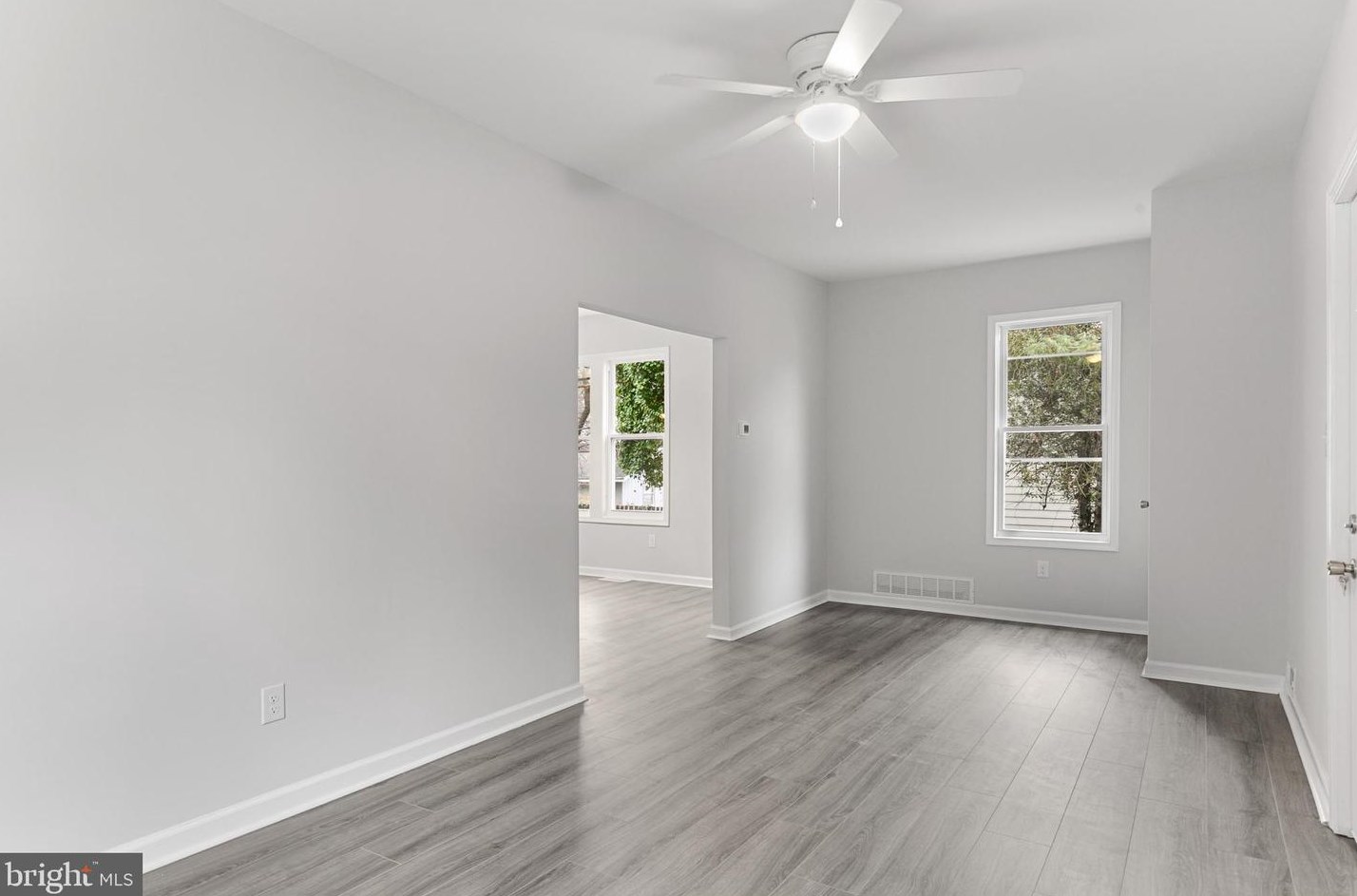 209 Poplar Ave, Camden NJ  08109-1841 exterior