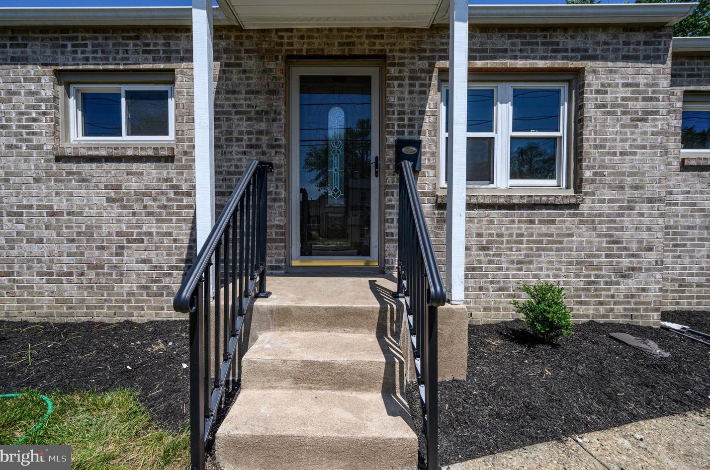 846 Rambler Ave, Runnemede, NJ 08078-1026