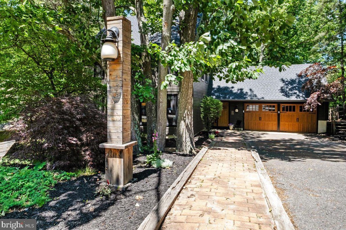 78 William Feather Dr, Franklin Township, NJ 08043