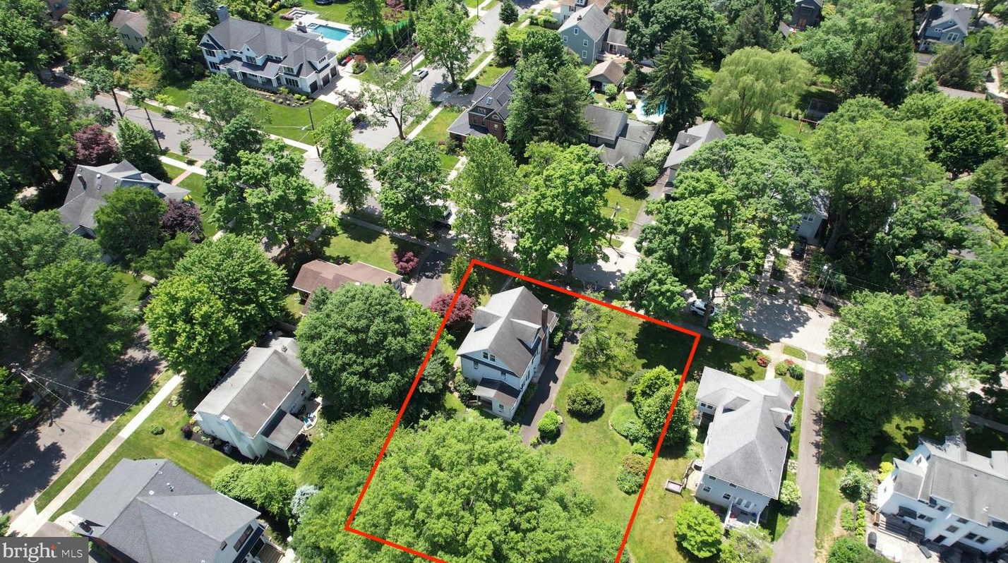 405 Westmont Ave, Haddonfield NJ 08033-2318 exterior