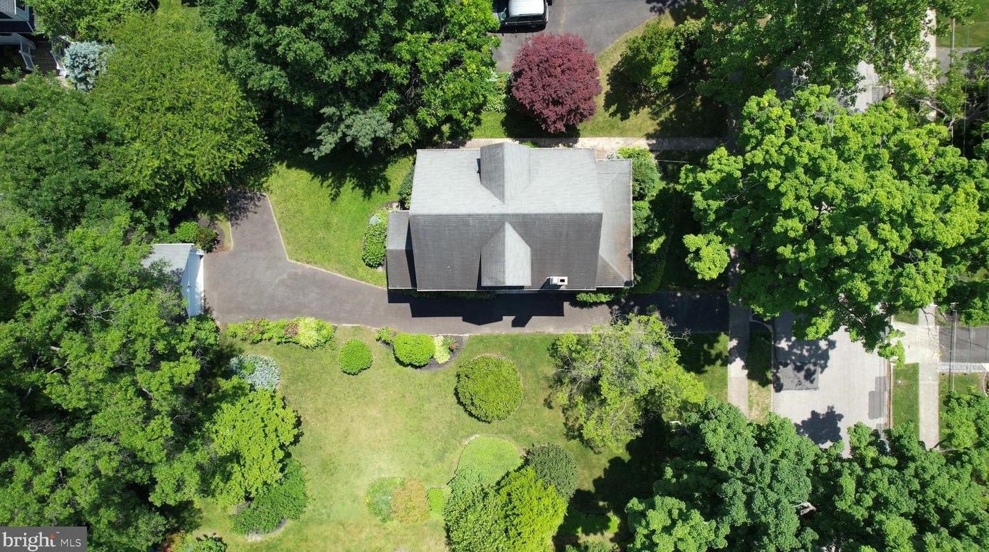 405 Westmont Ave, Haddonfield NJ 08033-2318 exterior