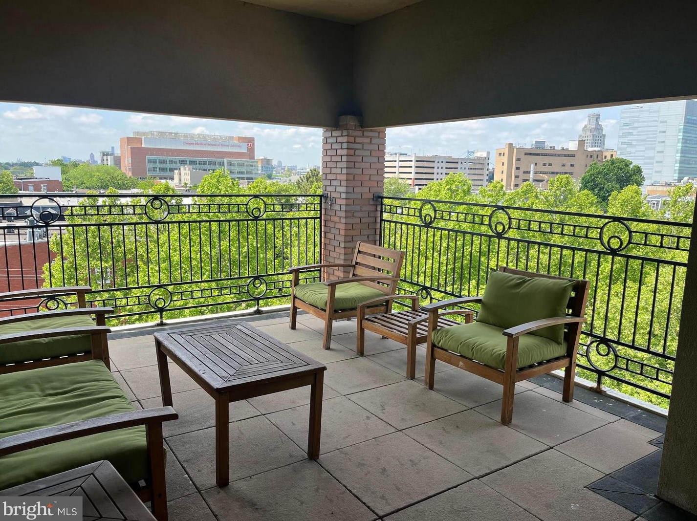 700 New St, Camden NJ 08103-1524 exterior