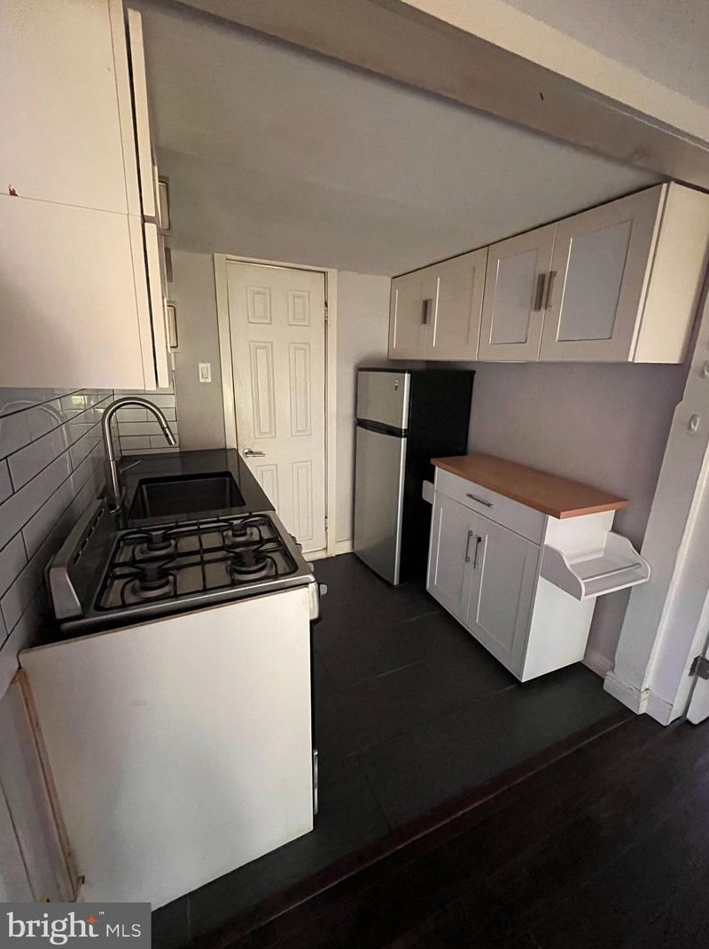 251-253 S White Horse Pike #d, Berlin Boro, NJ 08009
