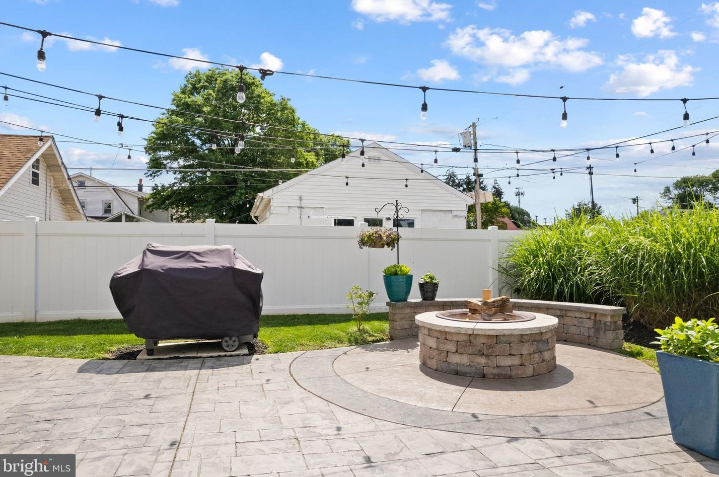 103 Washington Ave, Camden NJ 08108-1535 exterior