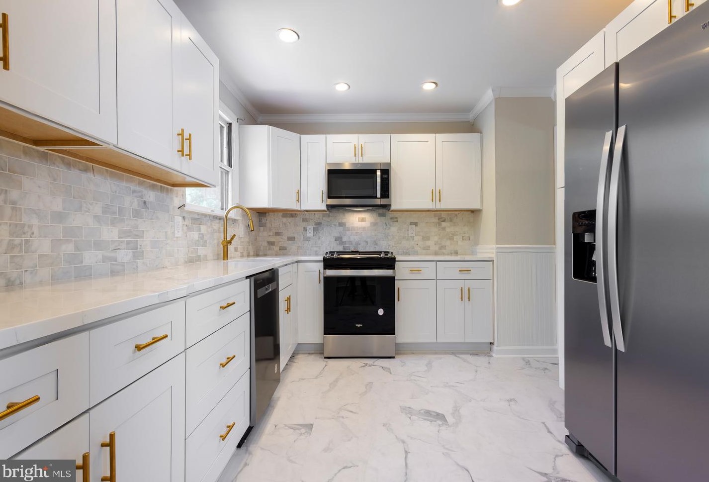208 Osage Ave, Somerdale, NJ 08083