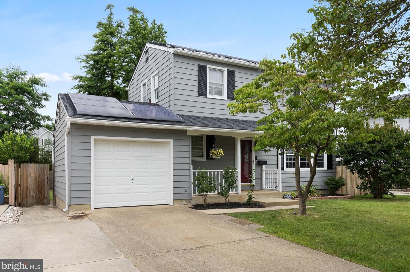317 Oakland Ave, Gloucester, NJ 08031-2709