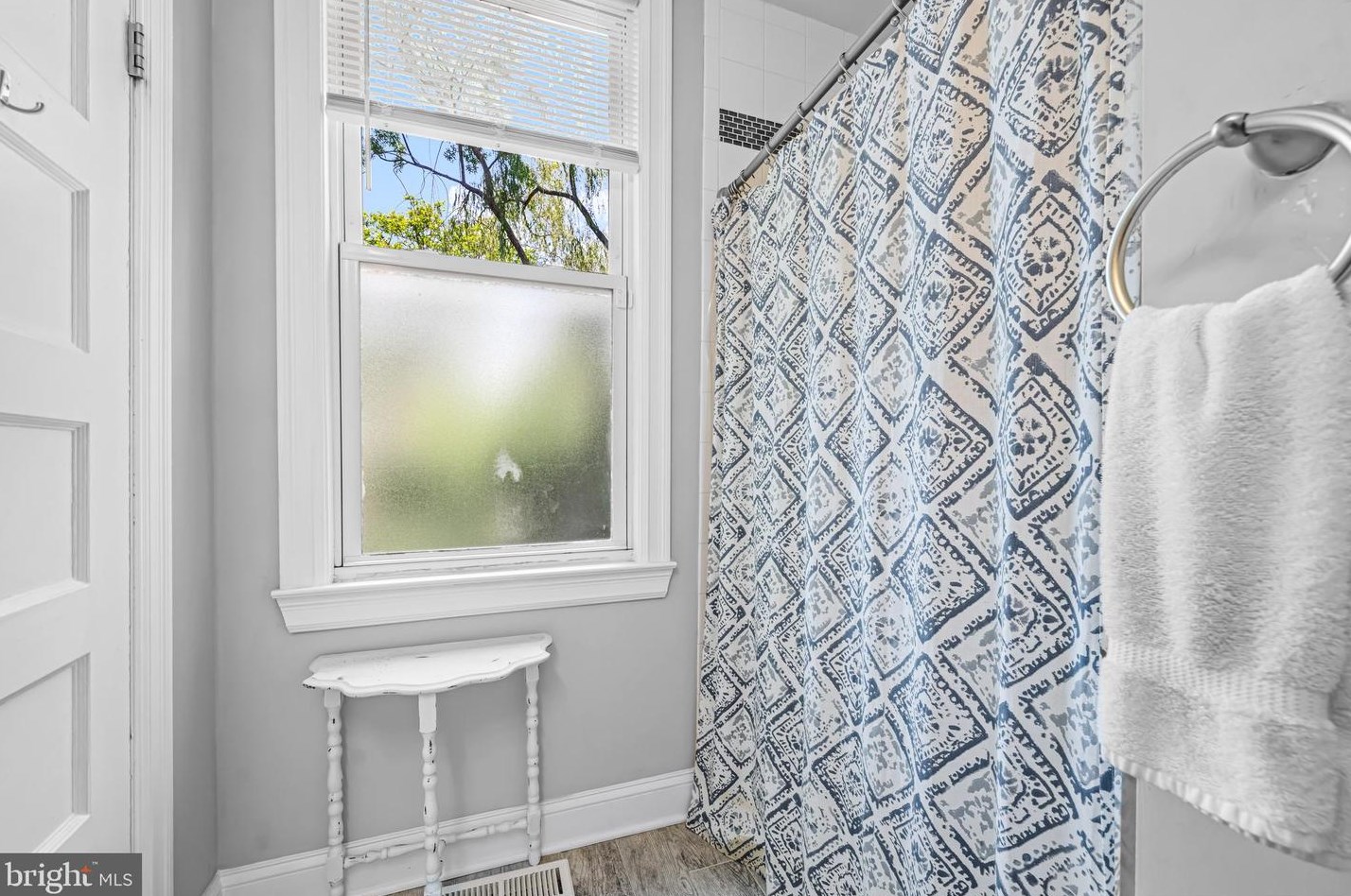 6563 Irving Ave, Camden NJ  08109-2419 exterior