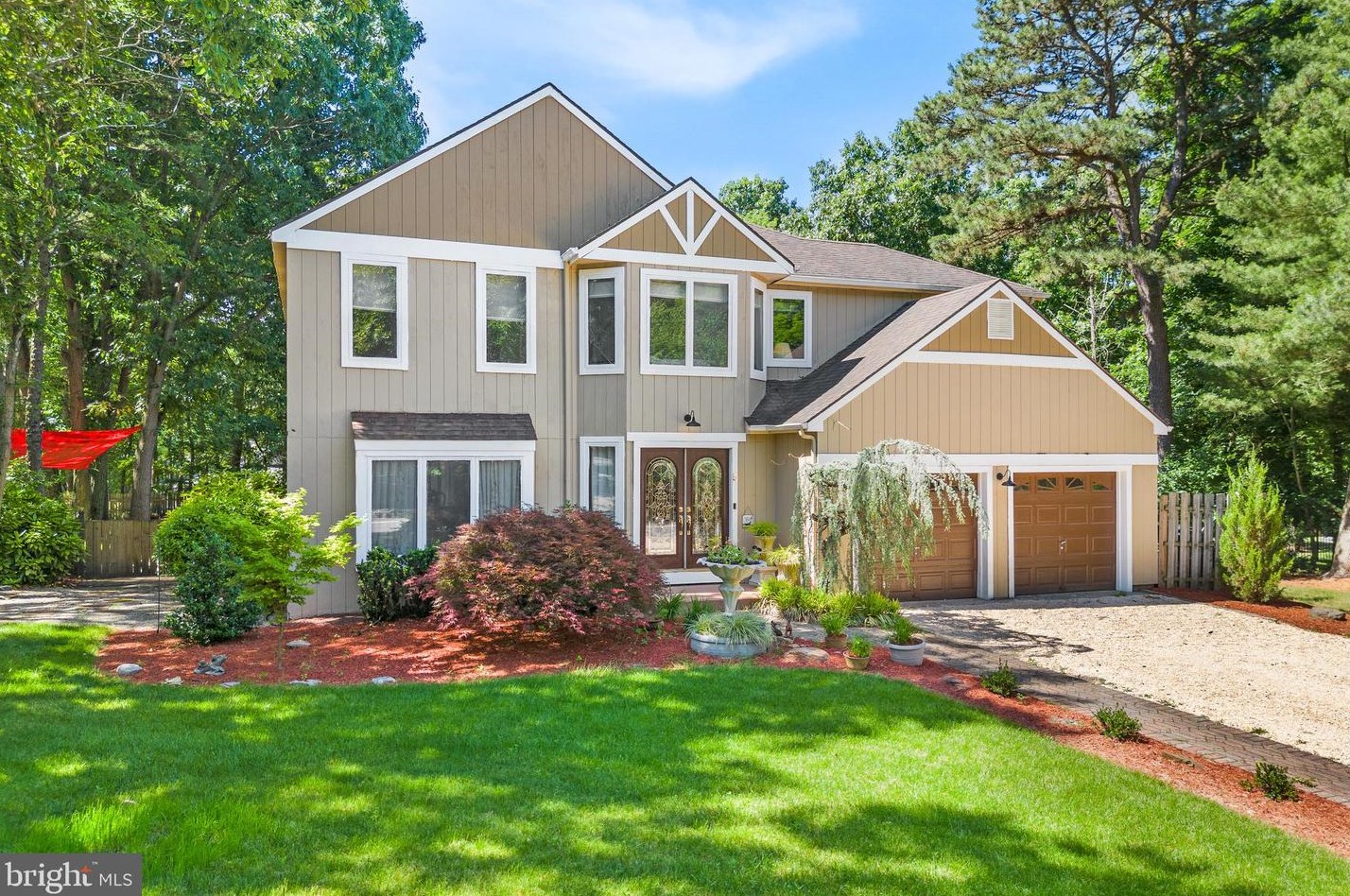 5 Cricket Ln, Franklin Township, NJ 08043