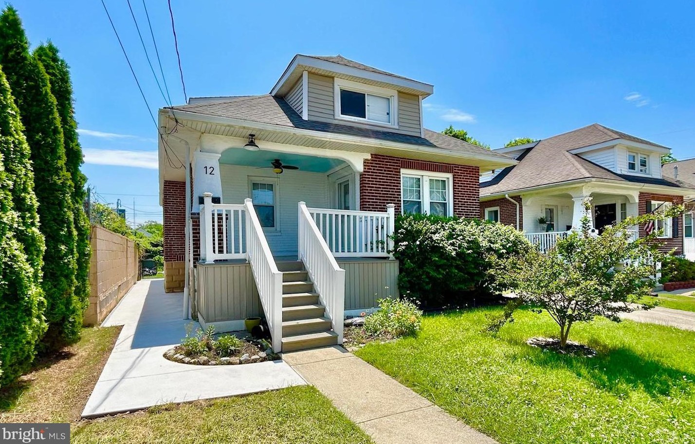 12 W 7th Ave, Runnemede, NJ 08078