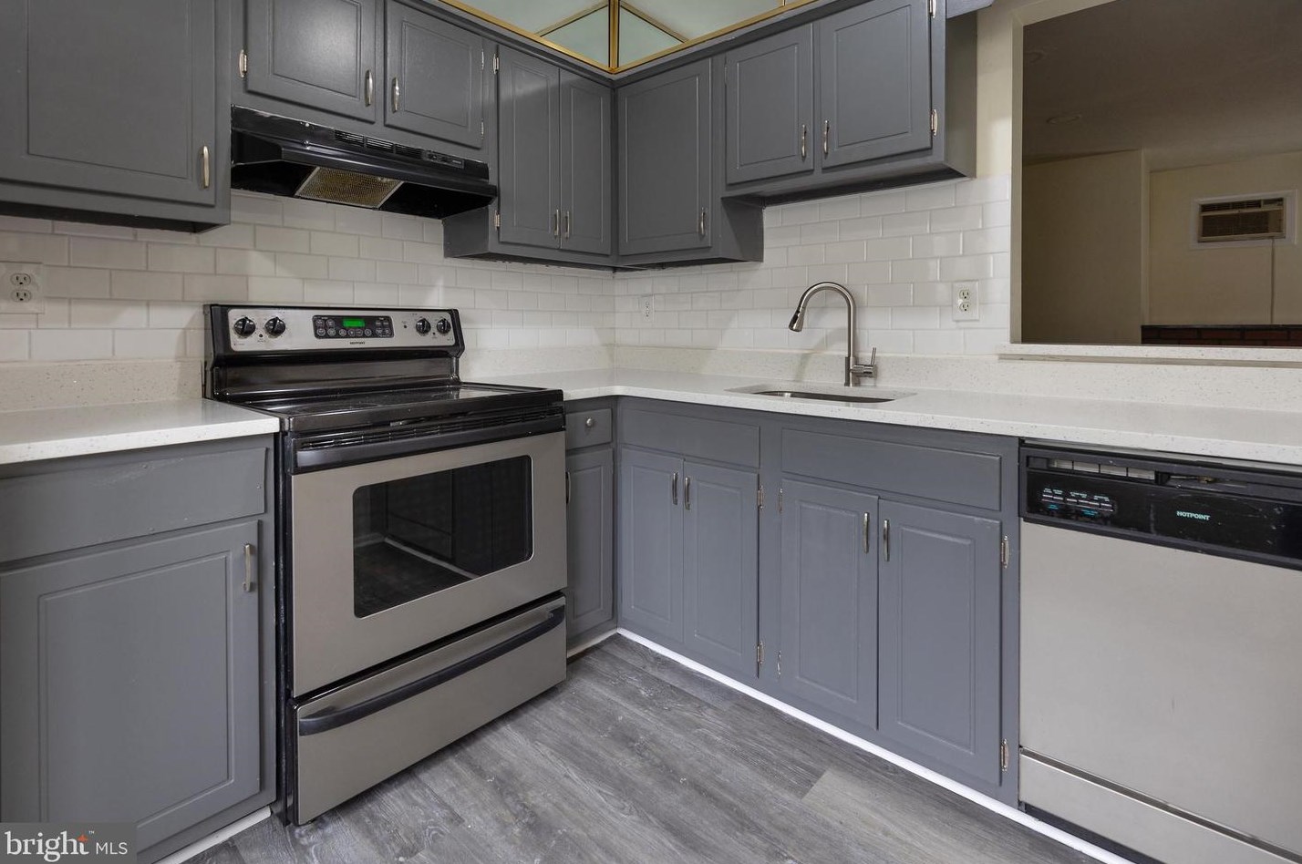 16 Presidential Dr, Erial, NJ 08081-1314
