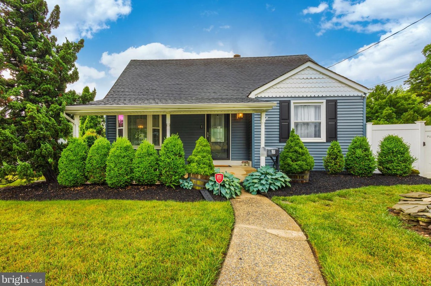 166 Ardmore Ave, Runnemede, NJ 08078-1703