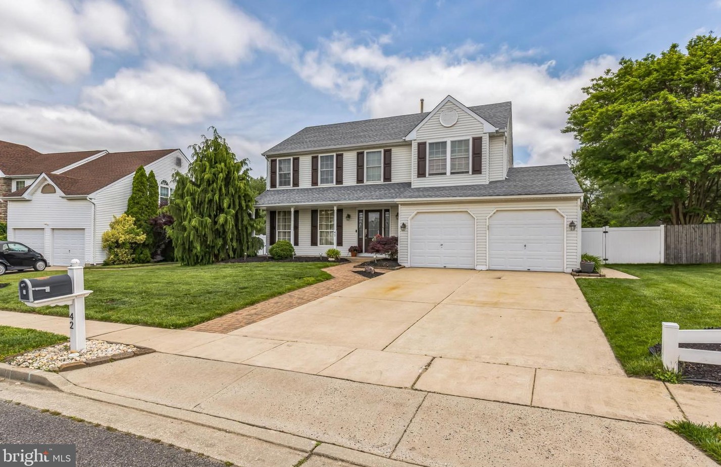 42 Larkspur Cir, Erial, NJ 08081-4160