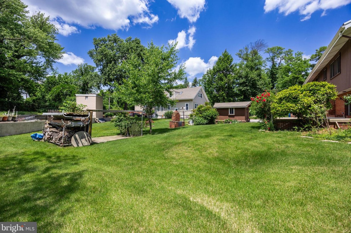 7119 Browning Rd, Camden NJ 08107-1916 exterior