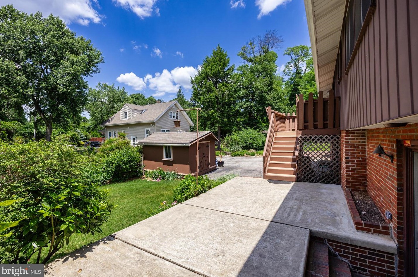 7119 Browning Rd, Camden NJ 08107-1916 exterior