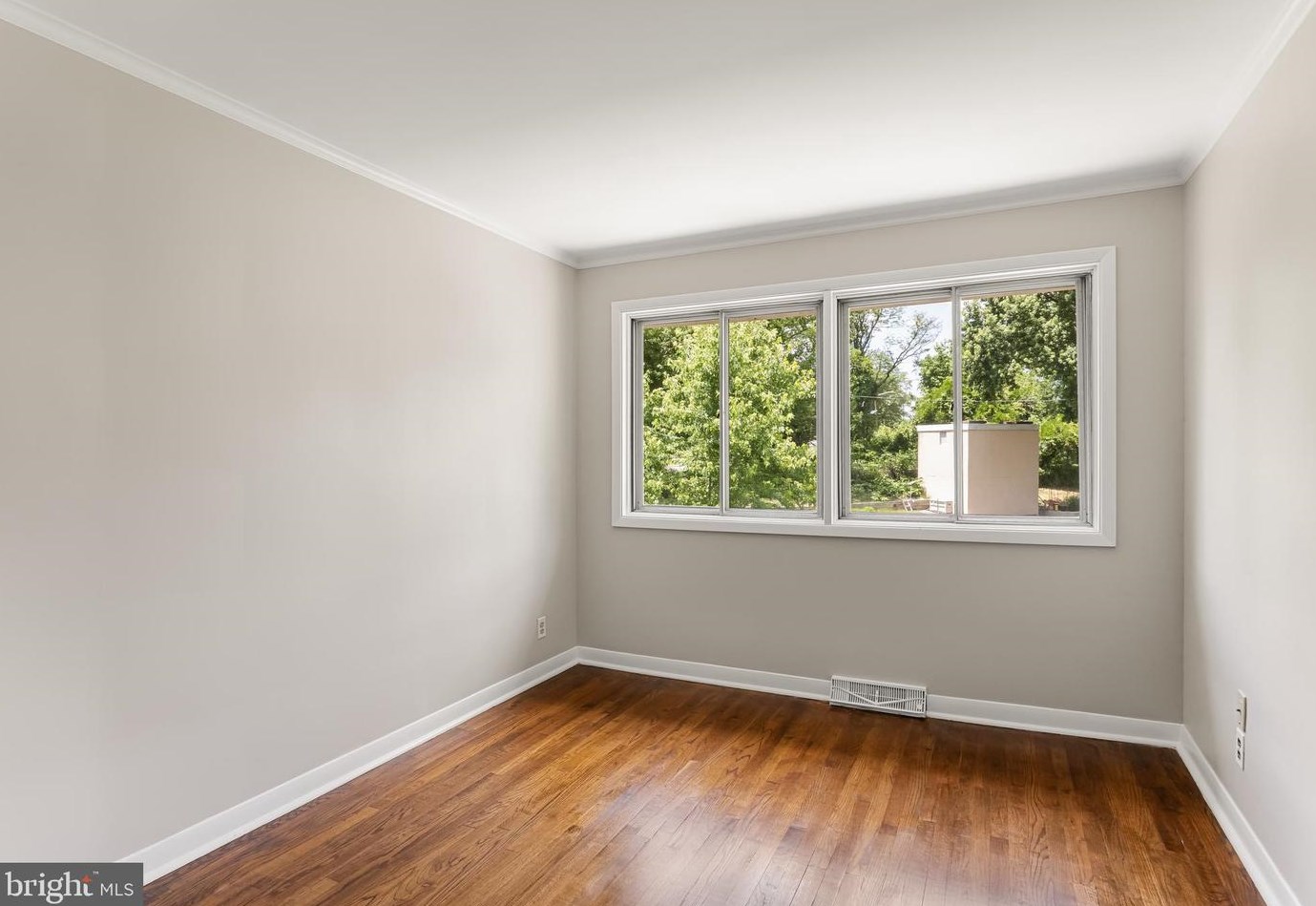 7119 Browning Rd, Camden NJ 08107-1916 exterior