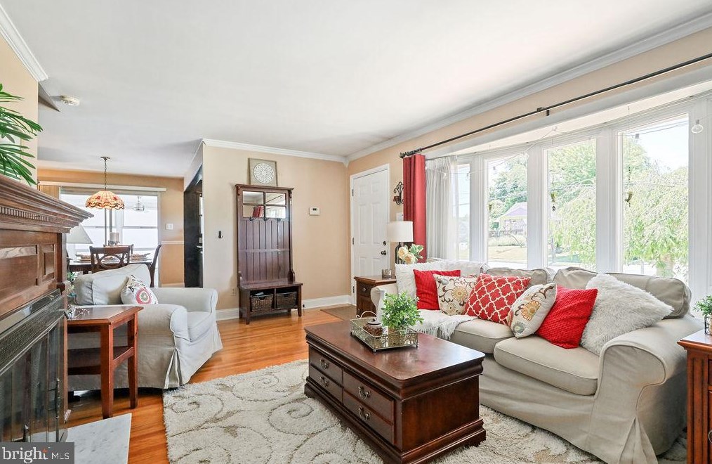 141 Browning Rd, Gloucester, NJ 08031-2357