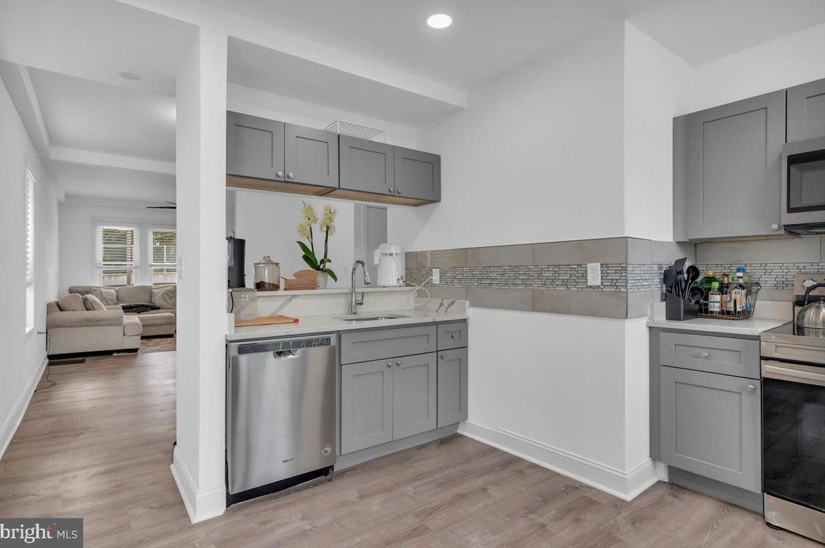 11 Atlantic, Camden NJ 08104-1204 exterior