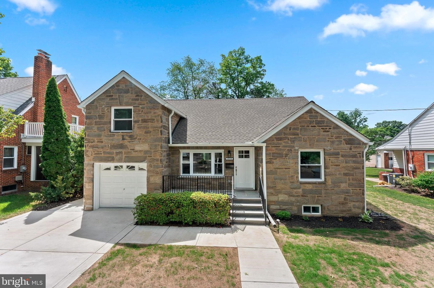 1828 Prospect Ridge Blvd, Haddon Heights, NJ 08035-1139