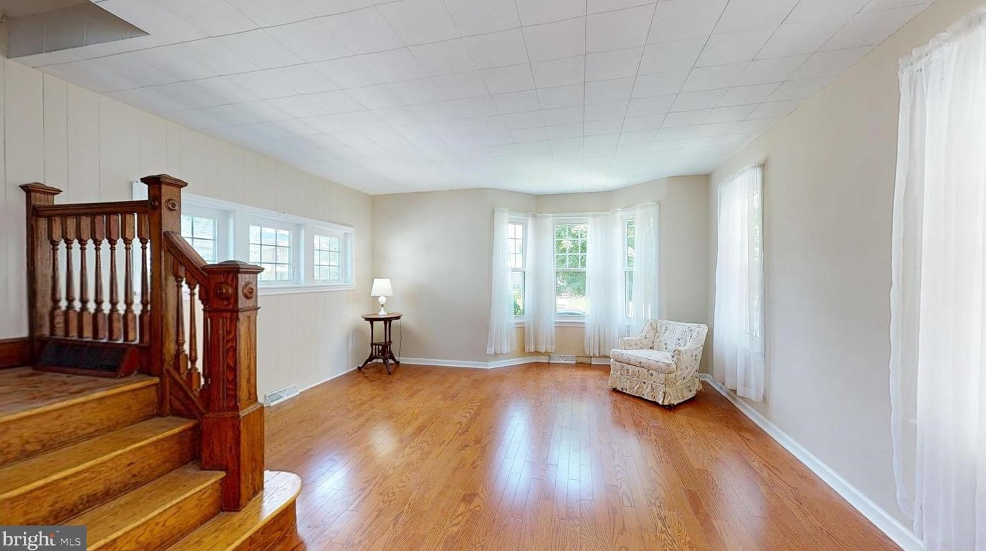 154 Oakland Ave, Camden NJ 08107-1211 exterior