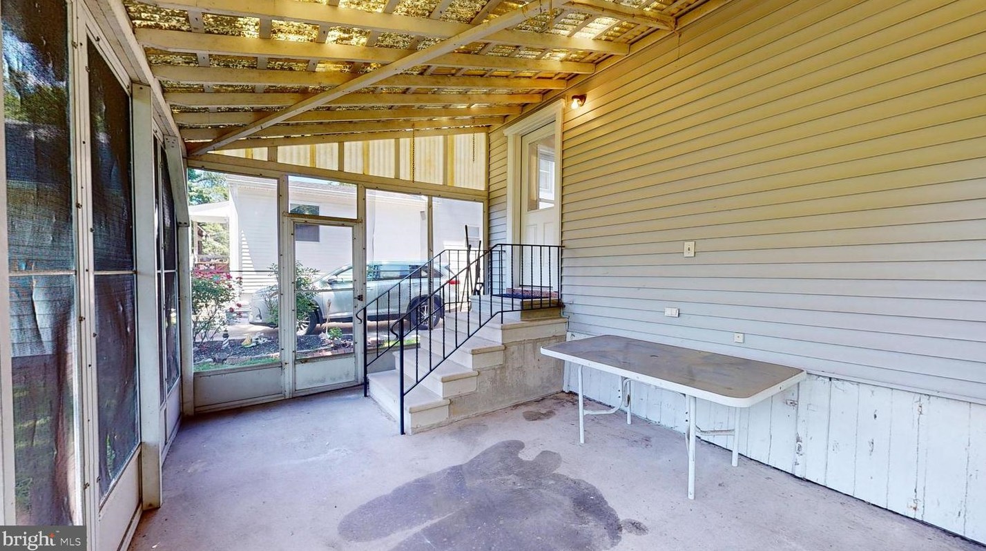 154 Oakland Ave, Camden NJ 08107-1211 exterior