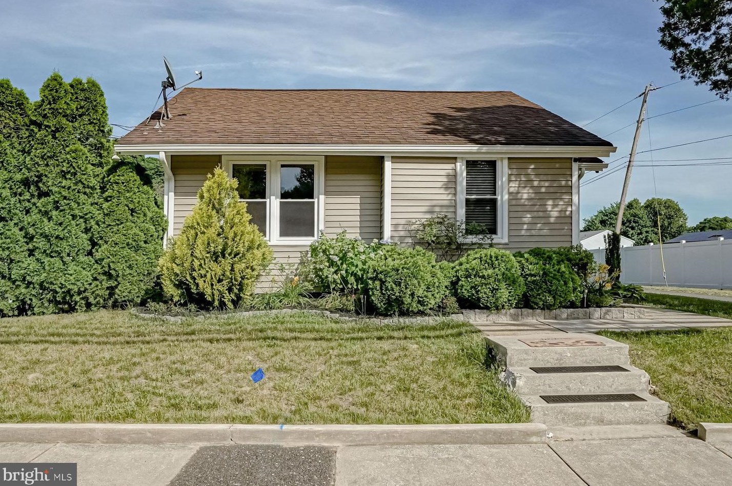 1891 Erial Clementon Rd, Erial NJ 08081-9670 exterior