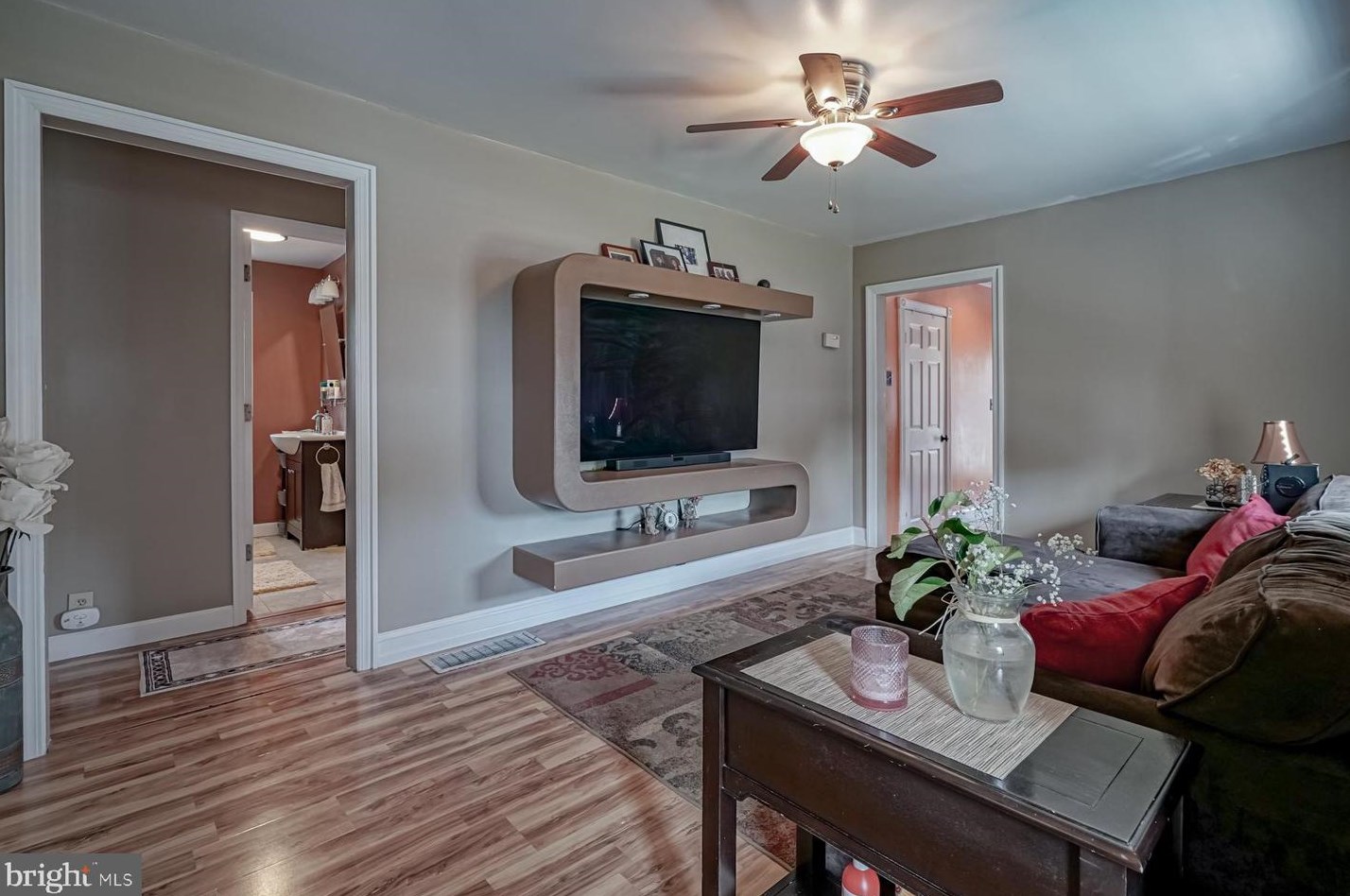 1891 Erial Clementon Rd, Erial NJ 08081-9670 exterior