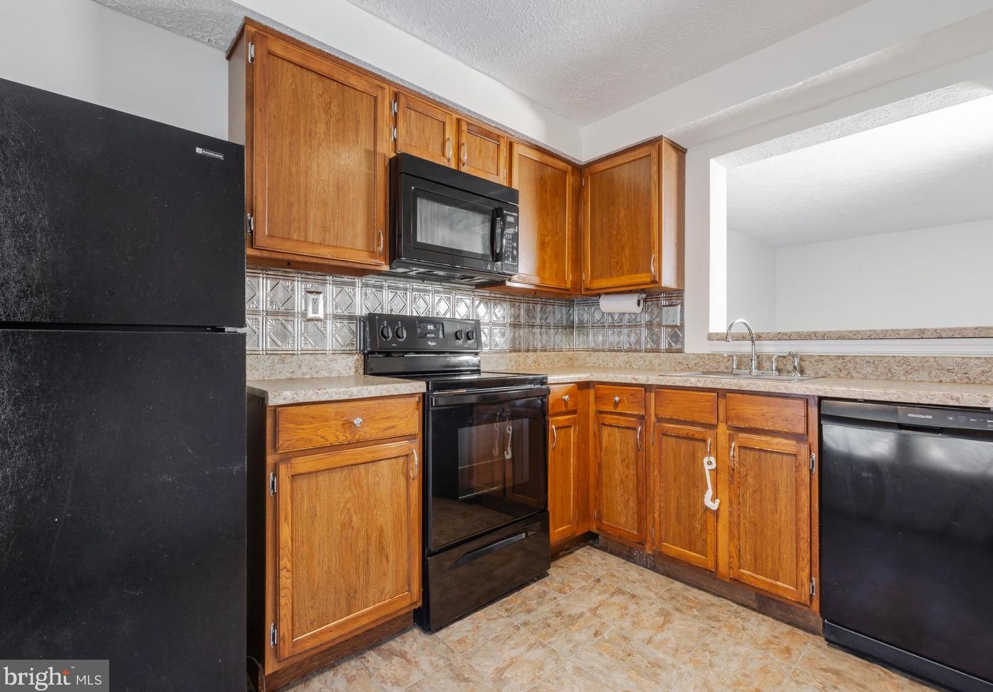 41 Victoria Manor Ct, Erial, NJ 08081-2919
