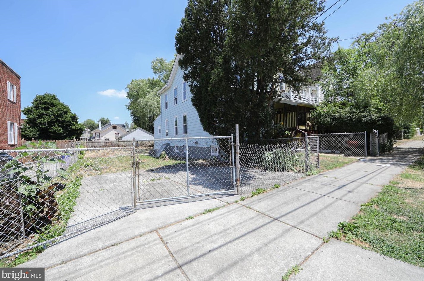 326 N 39th St, Camden, NJ 08110