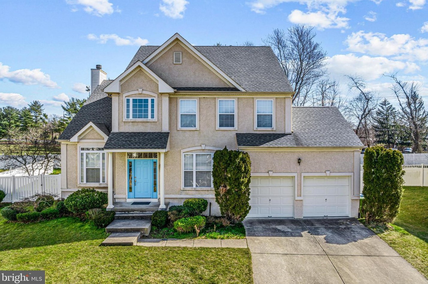 4 Steeplechase Ct, Cherry Hill, NJ 08003