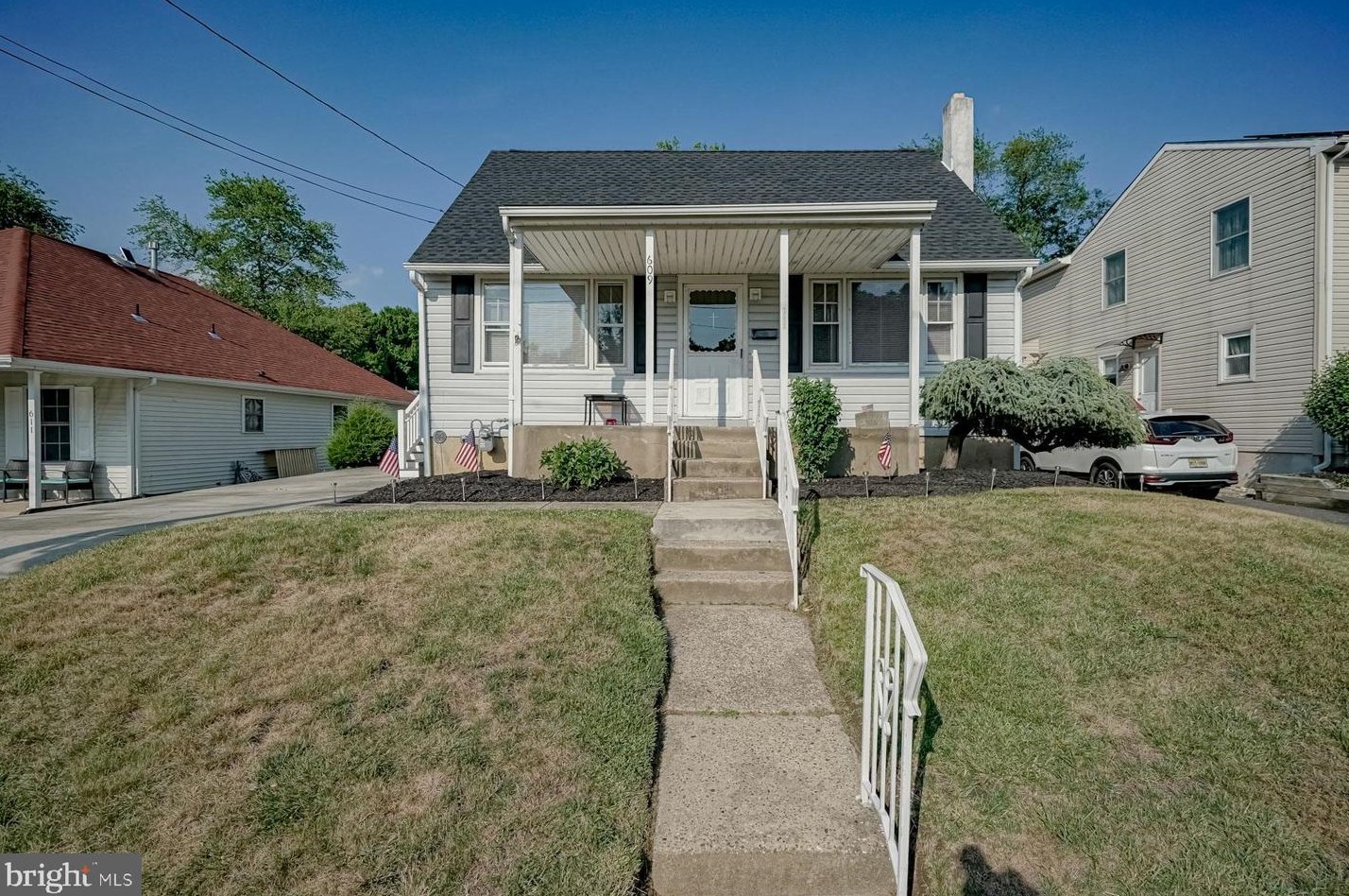609 Sherwood Rd, Magnolia, NJ 08049