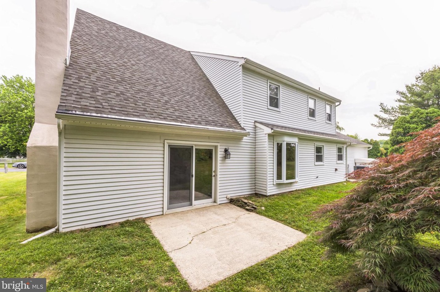 66 Wayside Rd, Berlin Boro NJ  08009-1347 exterior