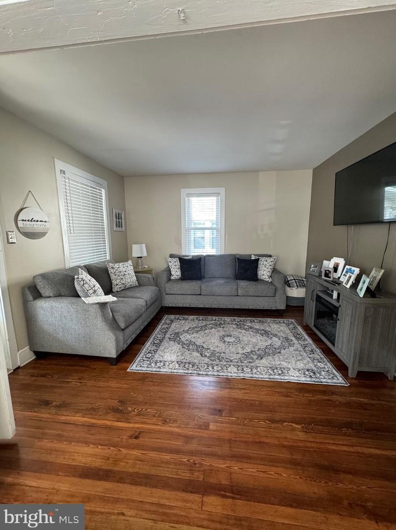 230 Spruce St, Camden, NJ 08106