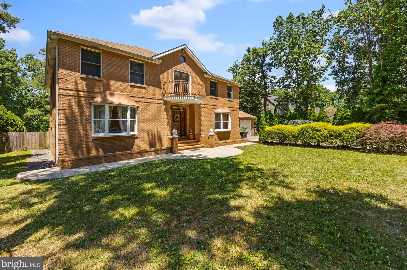 4 Kimberly Ct, Franklin Township, NJ 08043