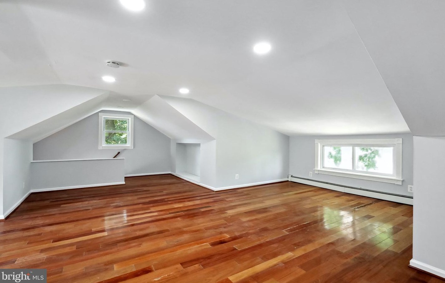 5520 Russell Ave, Camden NJ 08109-1346 exterior