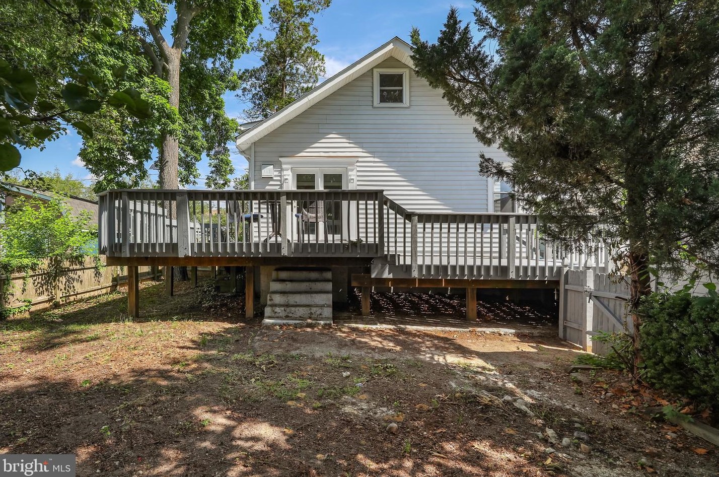 5520 Russell Ave, Camden NJ 08109-1346 exterior