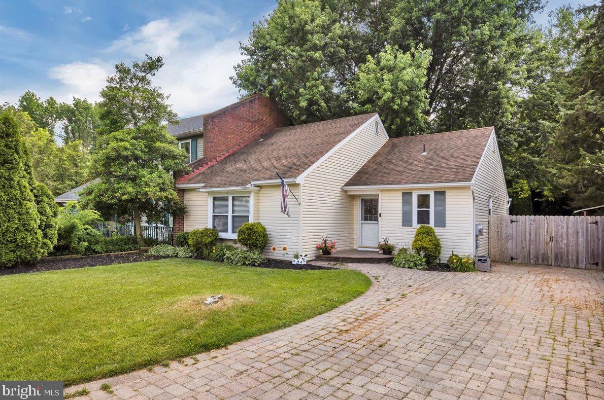 1 Cold Springs Ct, Erial, NJ 08081