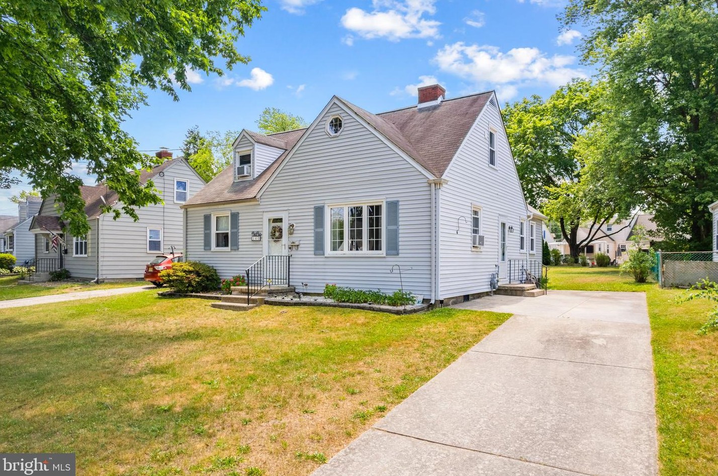140 Moore Ave, Barrington, NJ 08007