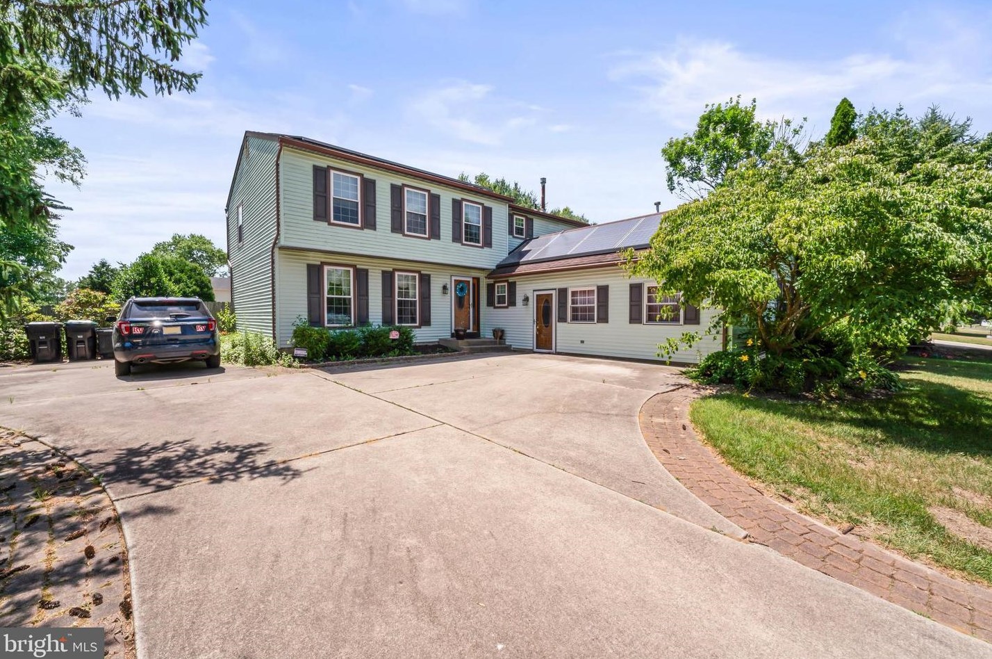 16 Berwick Ln, Erial, NJ 08081