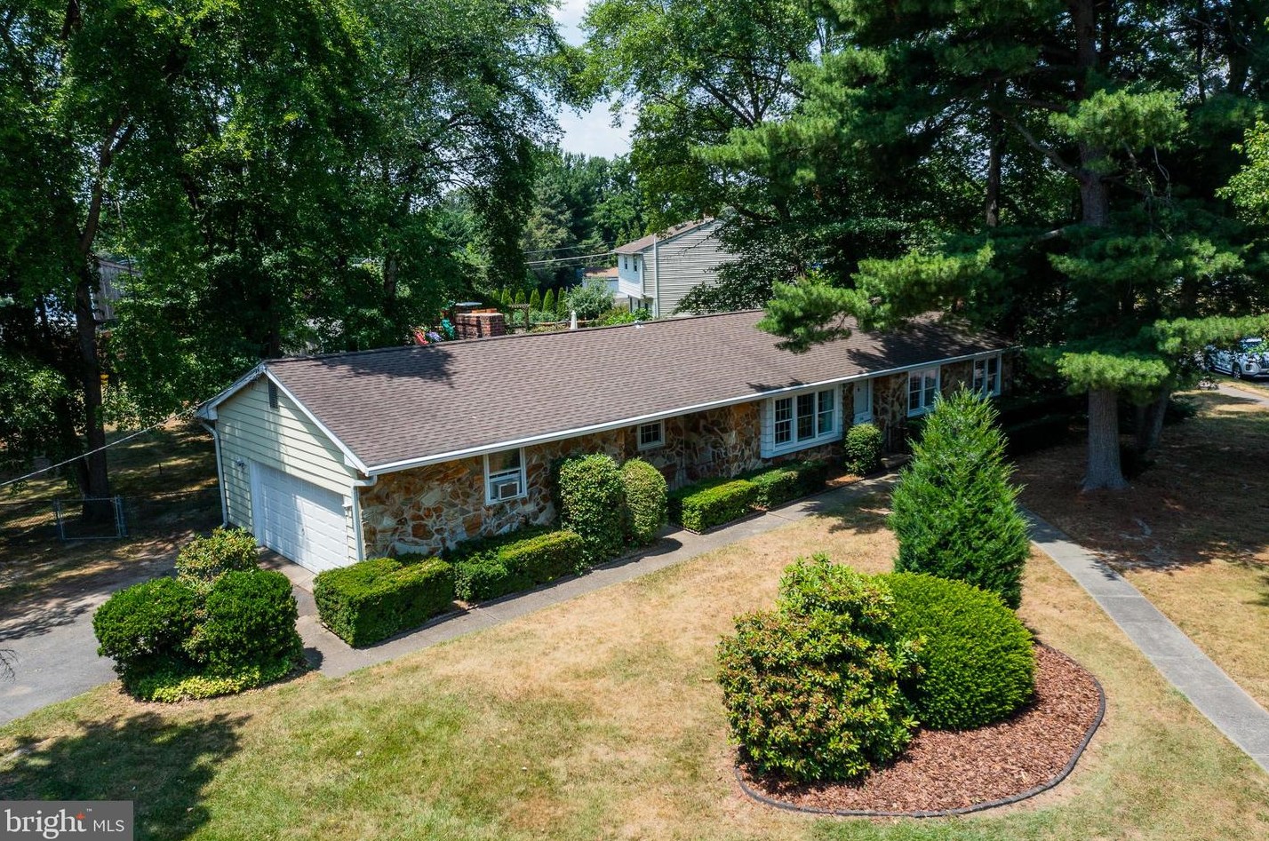 206 Ford St, Franklin Township, NJ 08043
