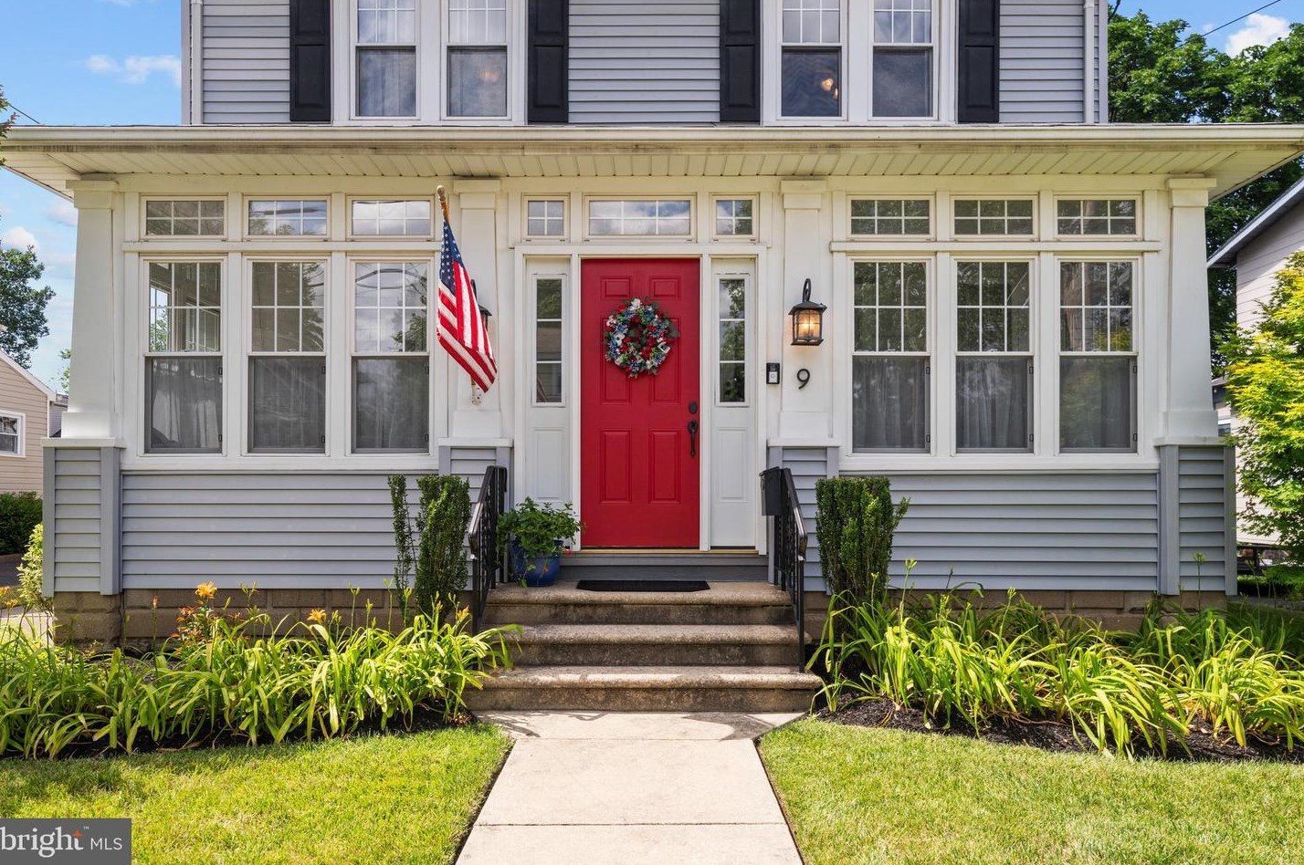 9 E Greenwood Ave, Camden, NJ 08107