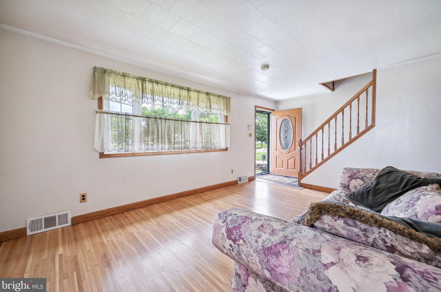 265 Lott Ave, Barrington, NJ 08007
