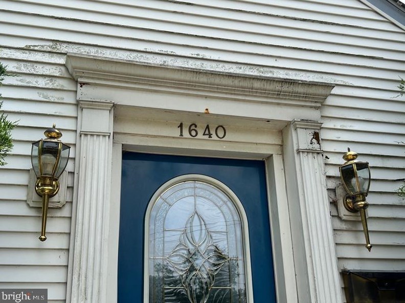 1640 Sycamore St, Haddon Heights, NJ 08035