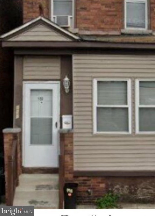 1153 Cooper St, Camden, NJ 08102-1011