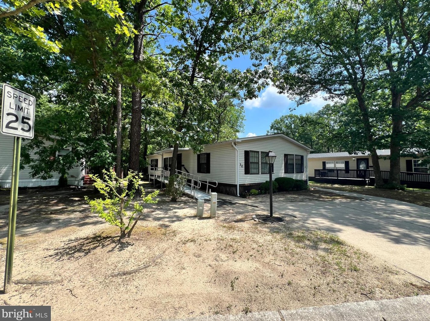 30 Hazeltop Dr, Erial, NJ 08081