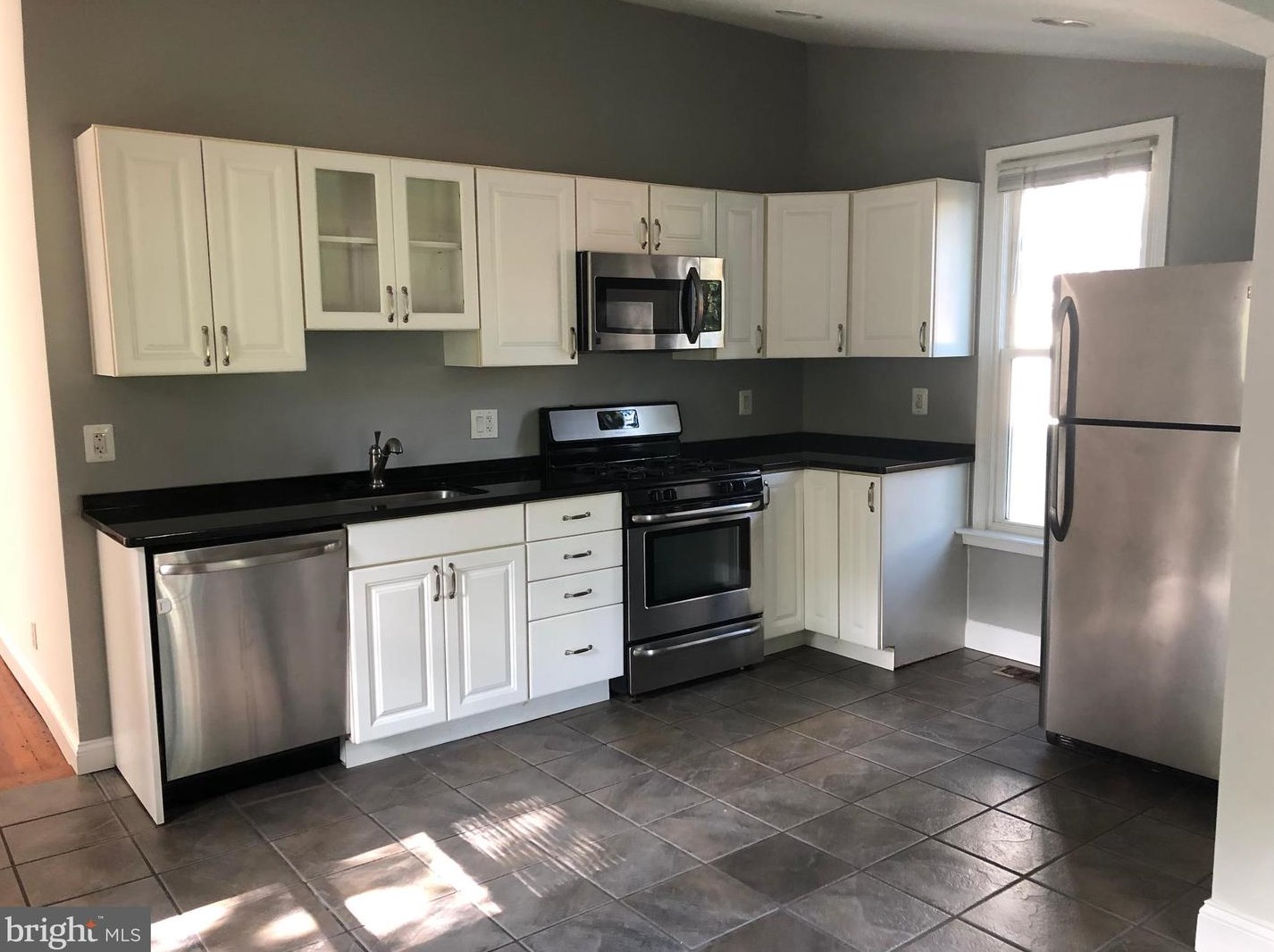 816 Grant Ave, Camden, NJ 08107